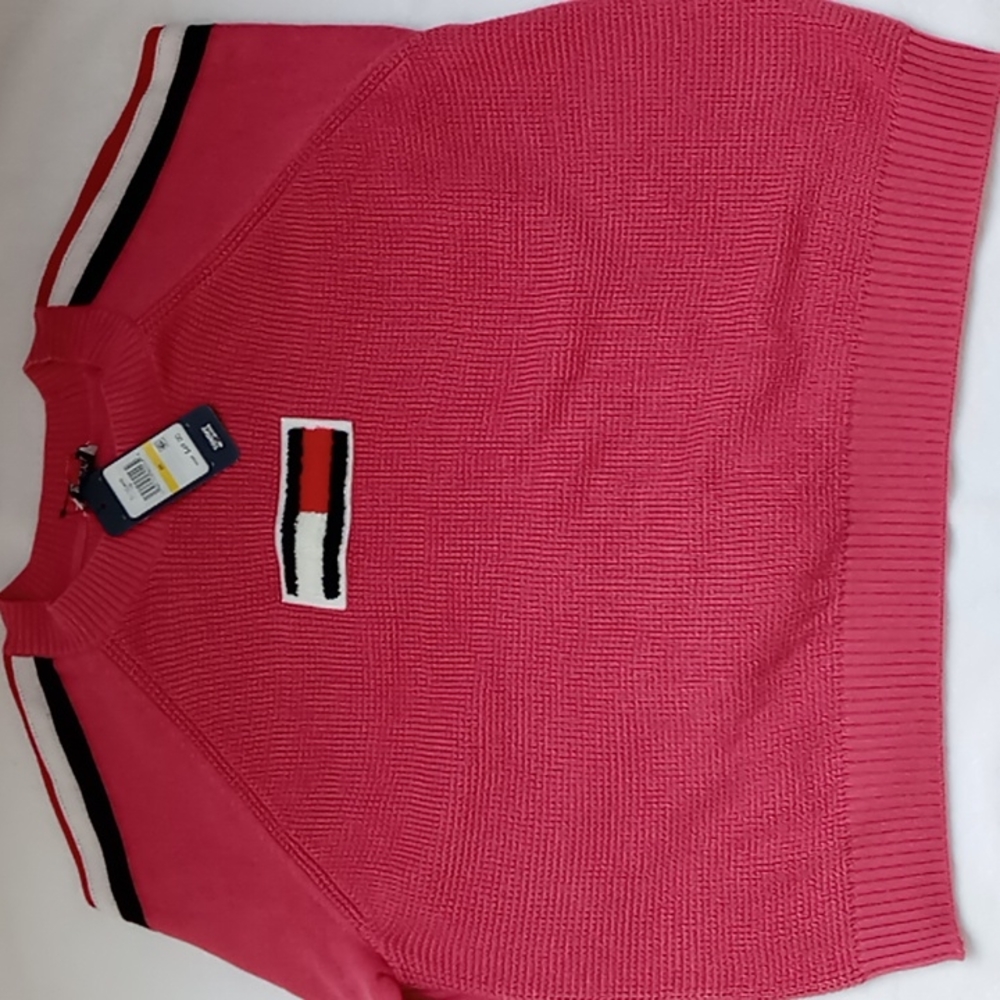 Ladies Fall Is Here! This is a great fall pink sweater NWT. Great Buy!!!